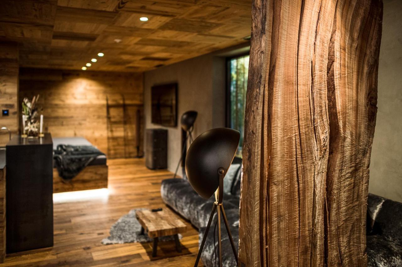 Luxury Chalet Vilaiet Urtijëi Buitenkant foto
