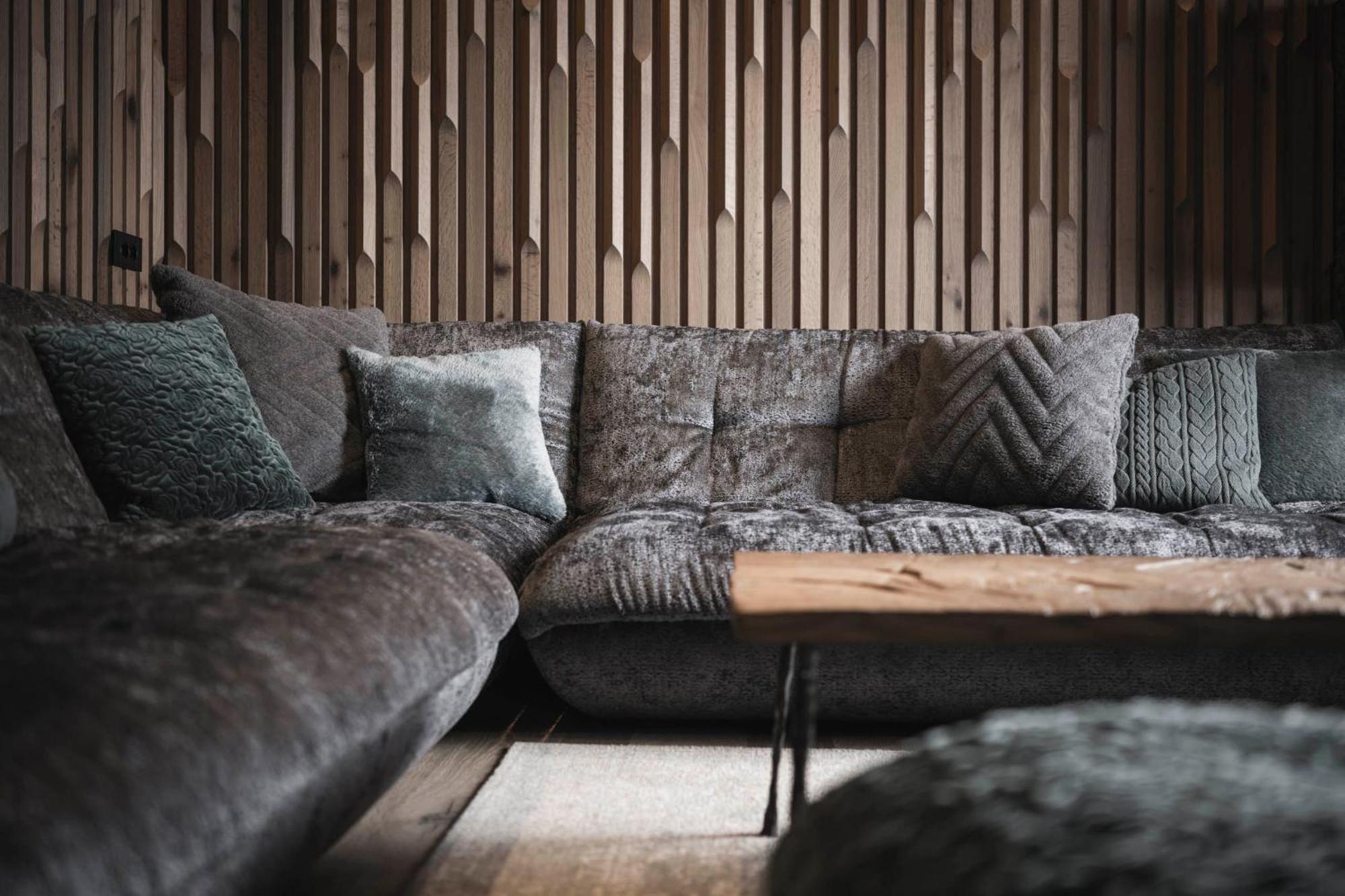 Luxury Chalet Vilaiet Urtijëi Buitenkant foto