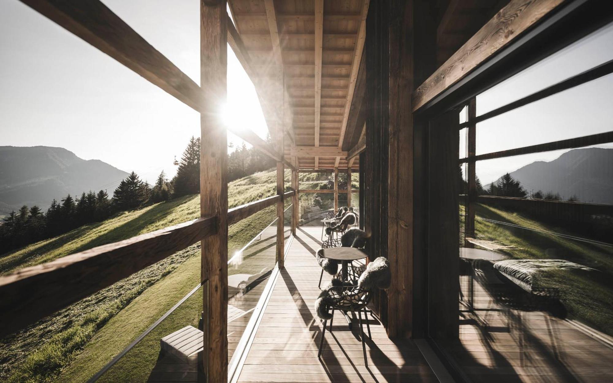 Luxury Chalet Vilaiet Urtijëi Buitenkant foto