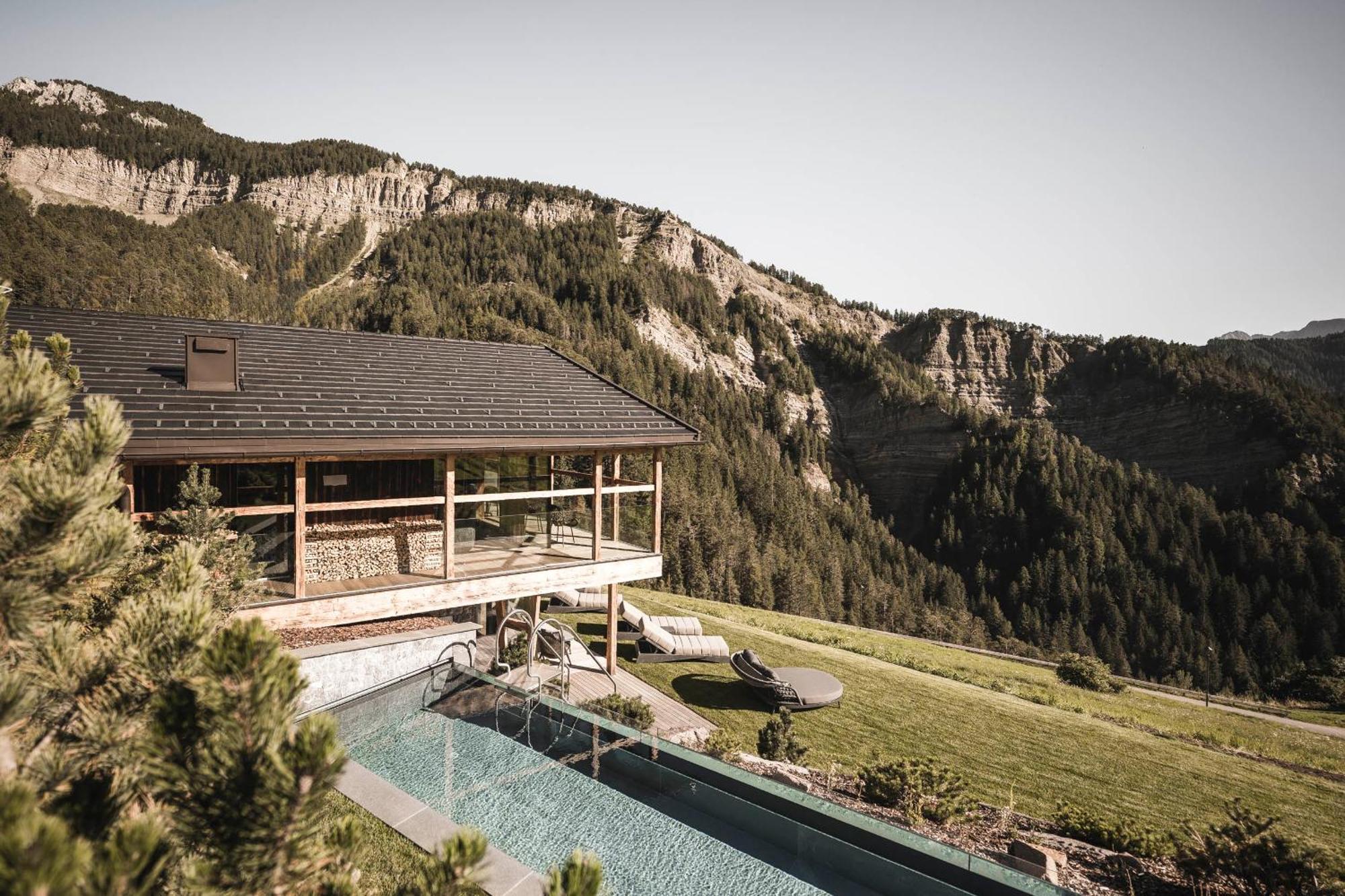 Luxury Chalet Vilaiet Urtijëi Buitenkant foto