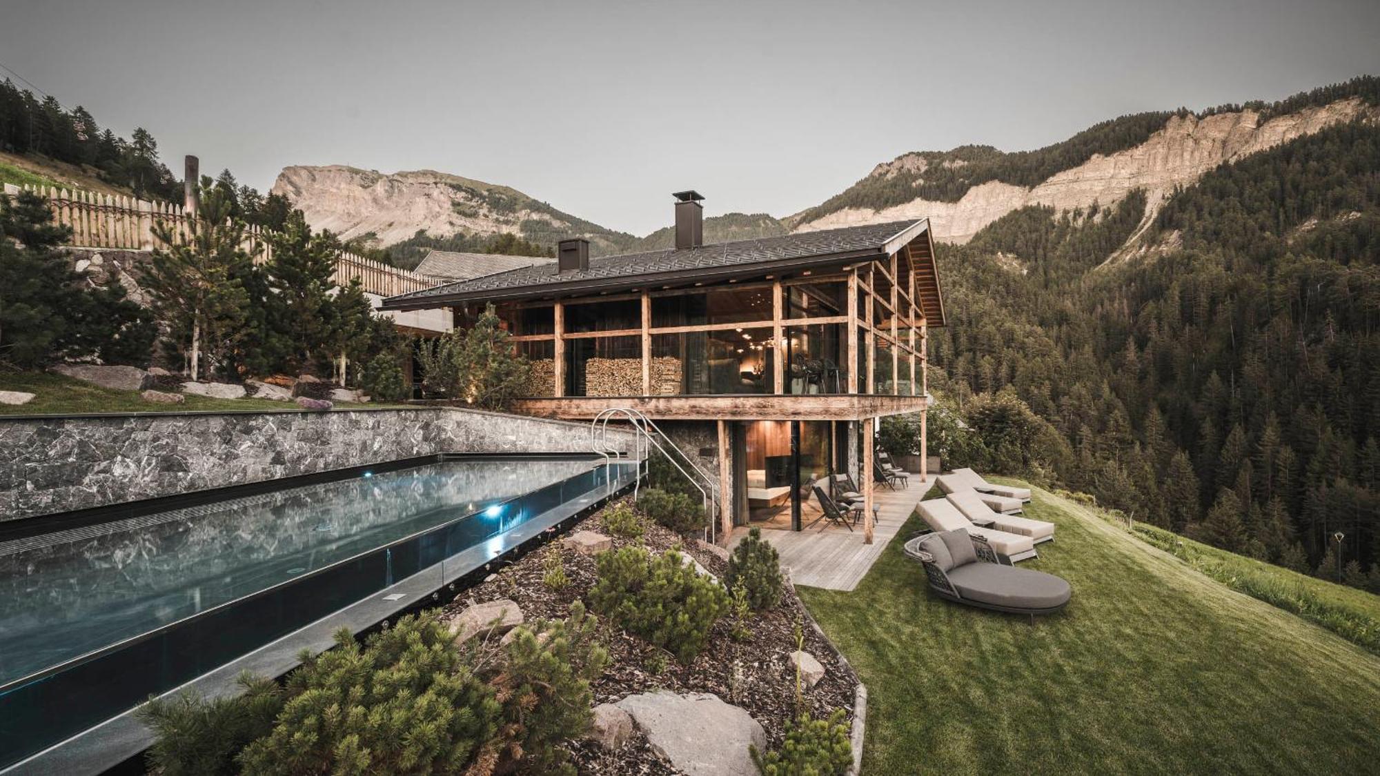 Luxury Chalet Vilaiet Urtijëi Buitenkant foto