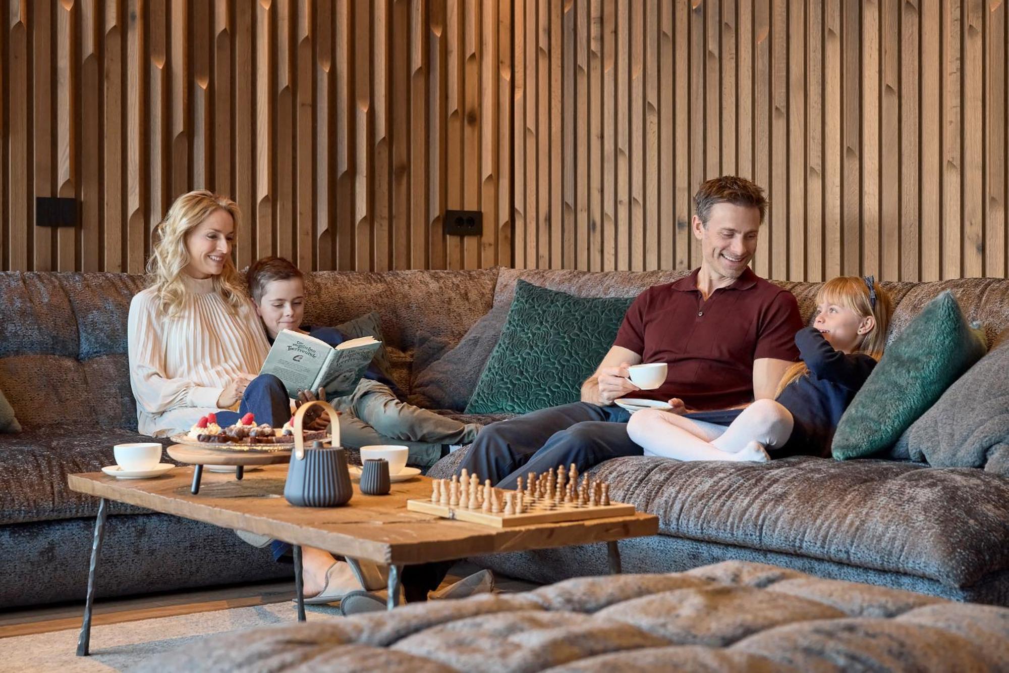 Luxury Chalet Vilaiet Urtijëi Buitenkant foto